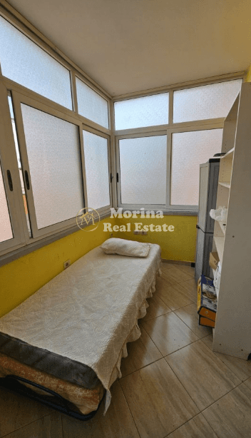 Qera | Apartament 2 + 1+ Verande | Bulevardi i Ri | 450 €/muaj 3