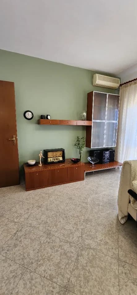 Qera | Apartament 1 + 1 | Pazari i ri | 670 €/muaj 4