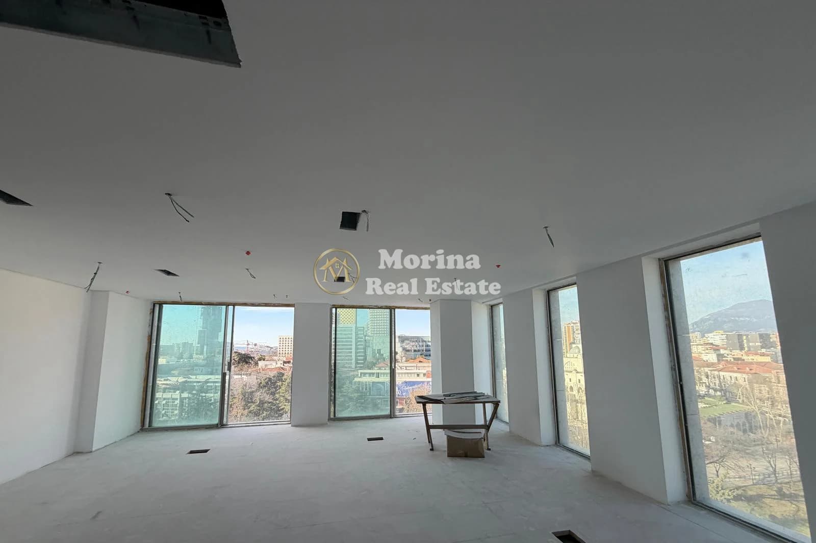 Shitje | Ambjent Biznesi | Downtown One | 640000 €