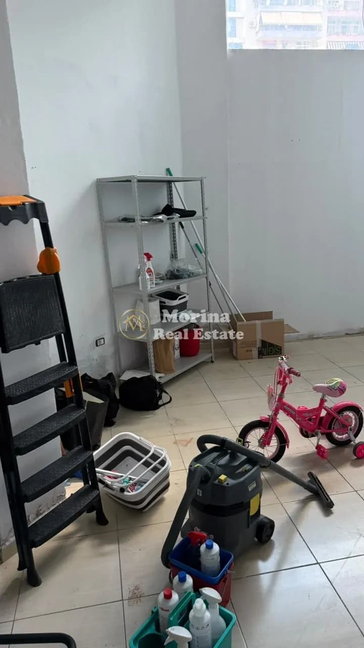 Shitje | Ambjent Biznesi | Komuna e Parisit | 200850 € 4