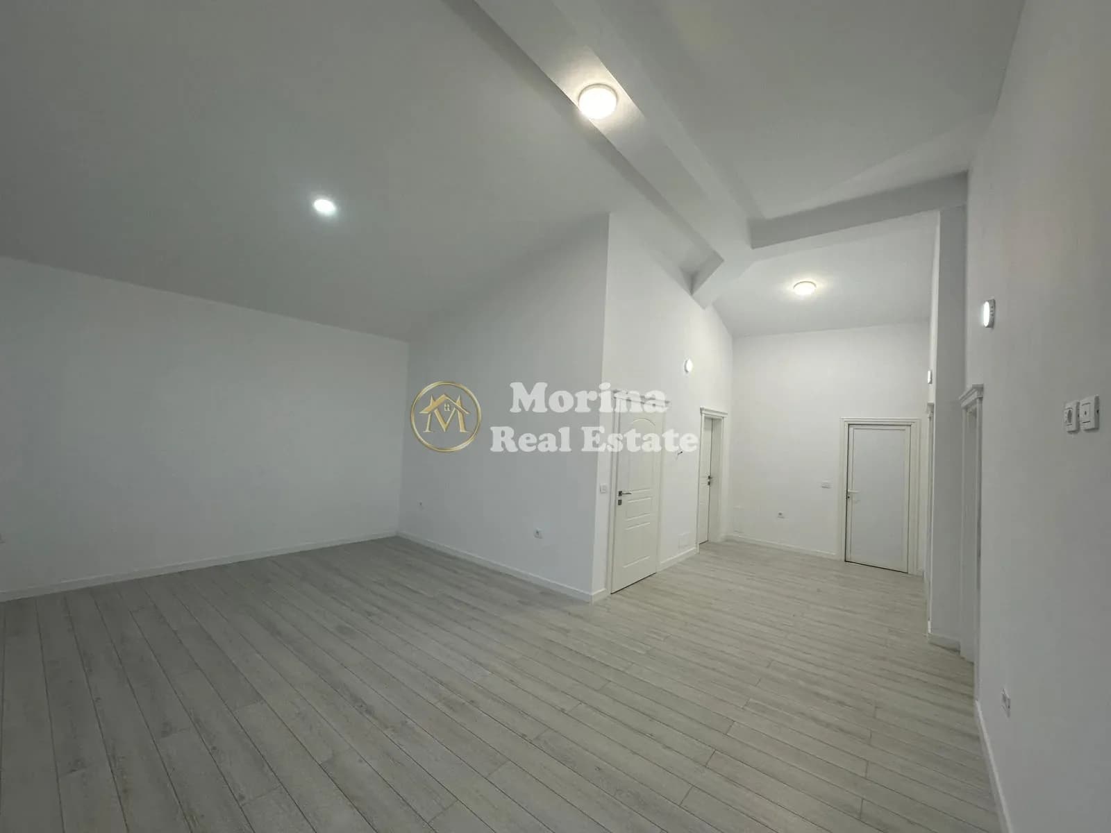 Qera | Vilë 6 + 1 | TEG - Tirana East Gate | 2500 €/muaj