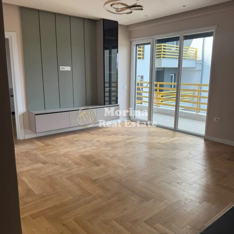 Qera | Apartament 1 + 1+Ballkon | Laprake | 650 €/muaj 2