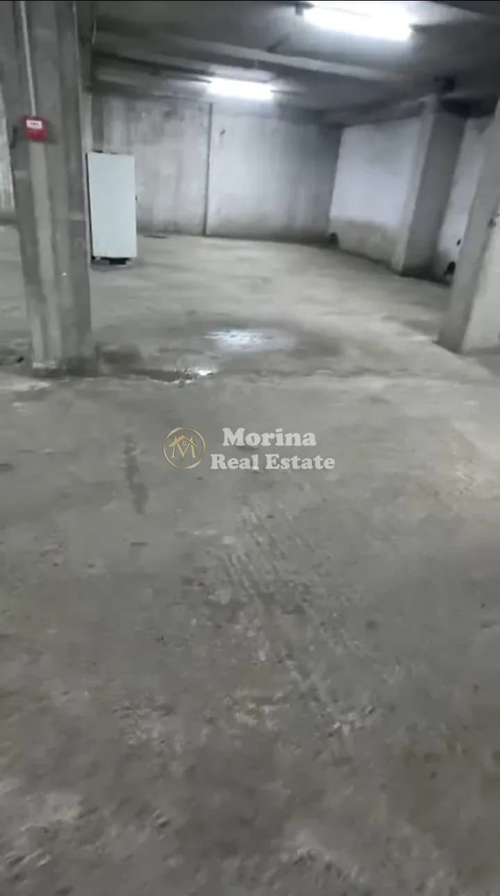Shitje | Magazinë | Kamëz Municipality | 235000 €