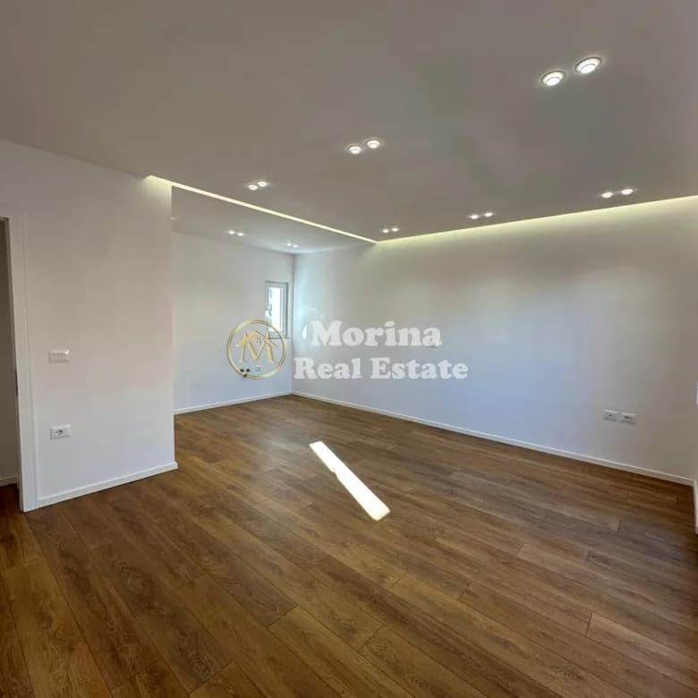 Shitje | Apartament 2 + 1 | Ish Stacioni i Trenit | 193000 € 3