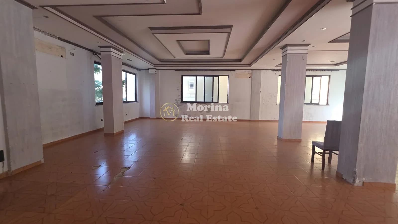 Qera | ambjent biznesi | Kodra e Priftit | 700 €/muaj 2