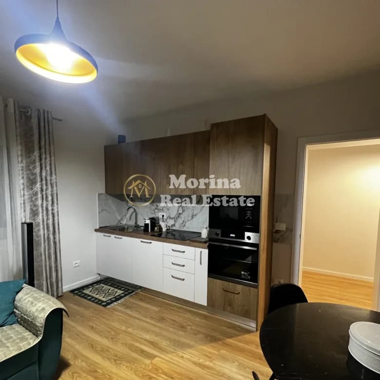 Qera | Shtëpi private 1 + 1 | Tregu Elektrik | 600 €/muaj 3