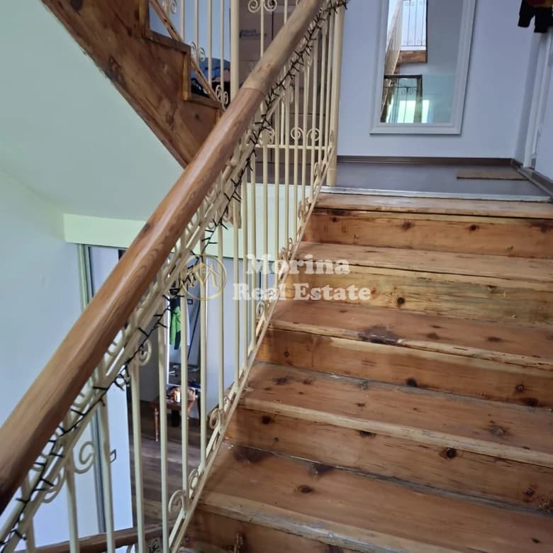 Qera | Vilë 6 + 1 | Selitë | 2200 €/muaj 3