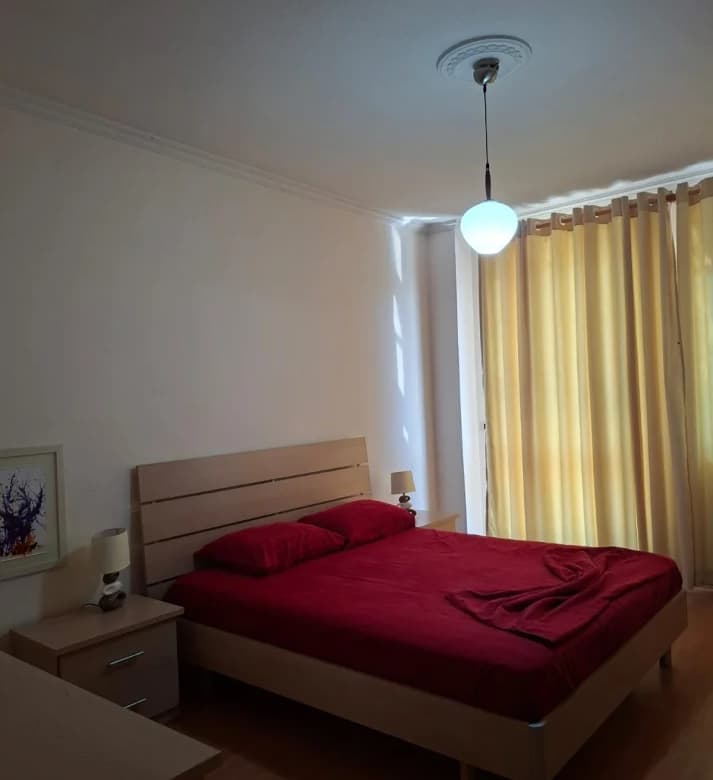Qera | Apartament 2 + 1 | Blloku | 1000 €/muaj 4