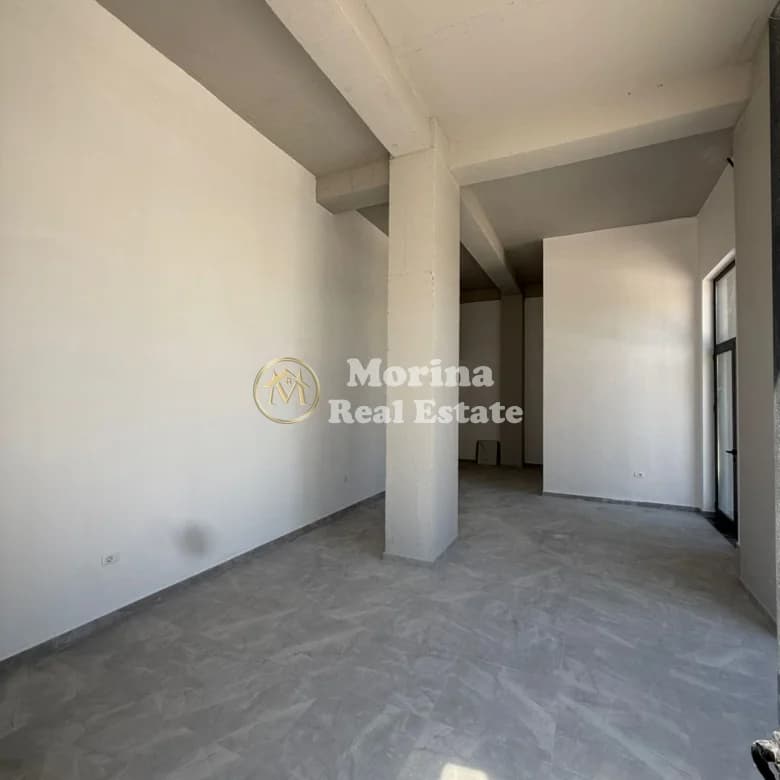 Qera | Ambjent Biznesi | Astir | 650 €/muaj 2