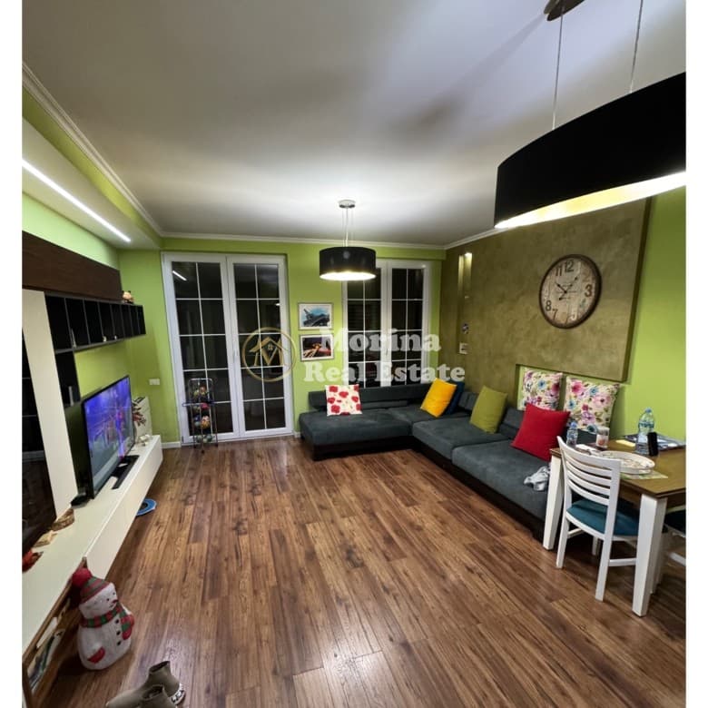 Shitje | Apartament 2 + 1 | Stadiumi Dinamo | 385000 € 2