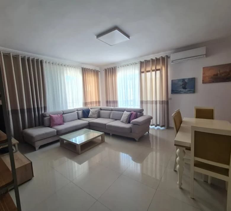 Qera | Apartament 3 + 1 | Botanical Garden of Tirana | 800 €/muaj