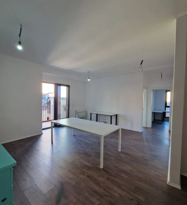 Qera | Zyrë | Tirana Garden Building | 1000 €/muaj 2