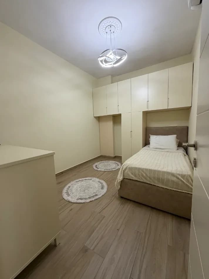 Qera | Apartament 2 + 1 | Rruga e Dibrës | 1000 €/muaj 3