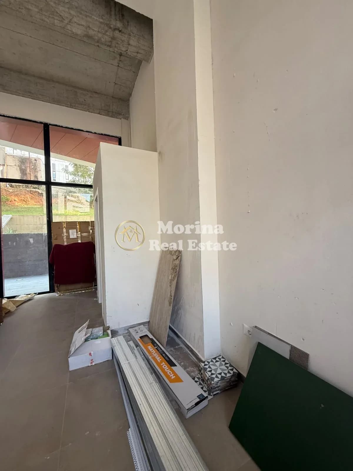 Qera | Ambjent Biznesi | Farmacia 10 | 600 €/muaj 4