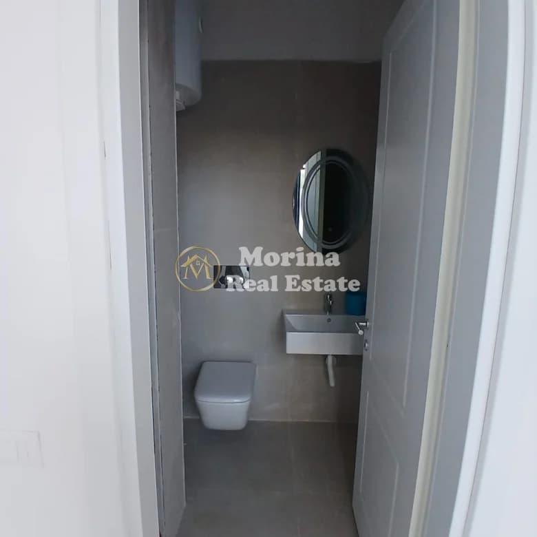 Qera | Ambjent Biznesi | Rruga Jordan Misja | 800 €/muaj 2