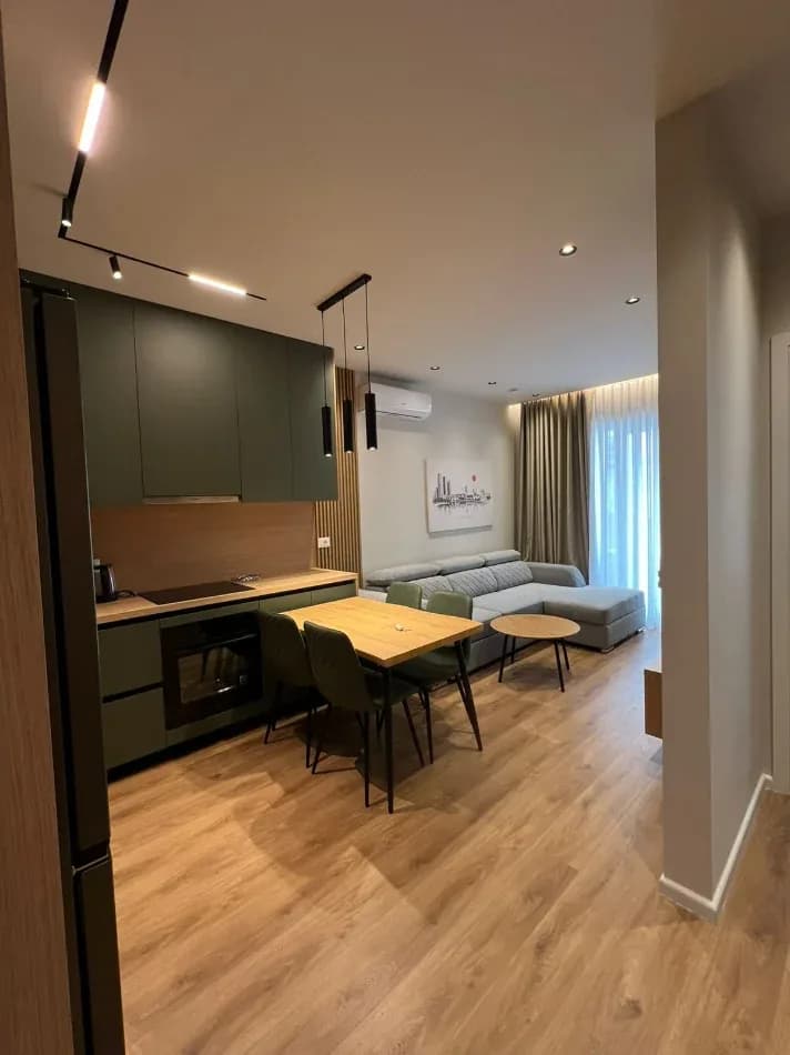 Qera | Apartament 1 + 1 | Ali Demi, Kadiu | 540 €/muaj