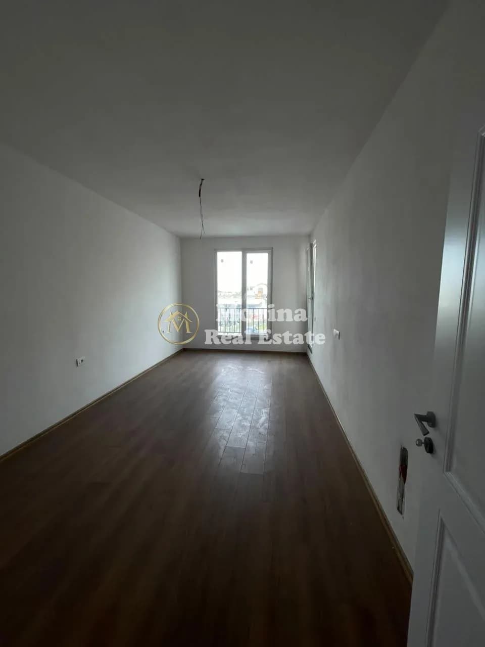 Qera | Ambjent Biznesi | Kamëz | 700 €/muaj i diskutueshëm