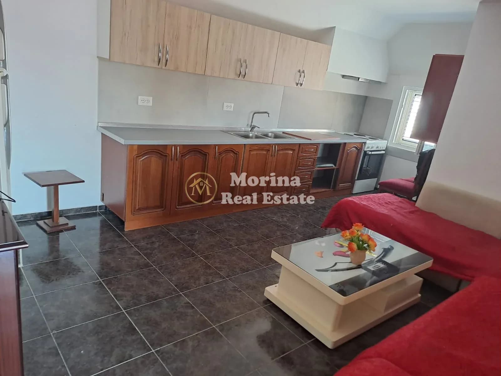 Qera | Shtëpi private 2 + 1 | Rruga Havzi Nela | 400 €/muaj
