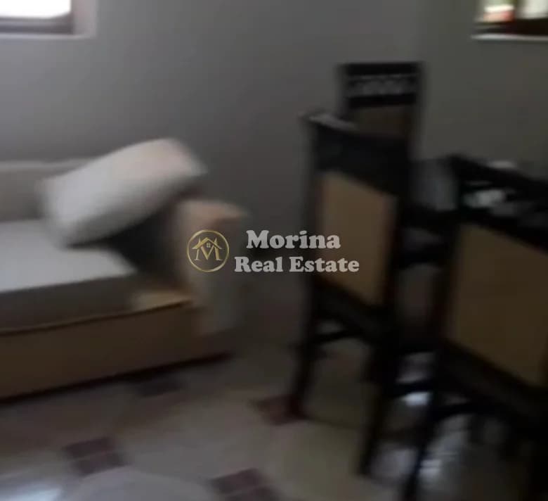 Qera | Shtëpi private 2 + 1 | Rruga 5 Maji | 400 €/muaj 3