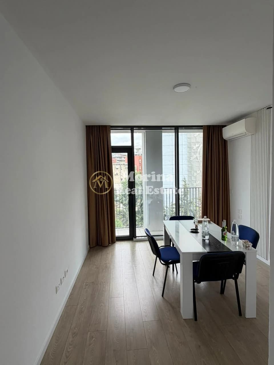 Qera | Ambjent Biznesi+ Post Parkimi | Lake View Residence | 1000 €/muaj 4