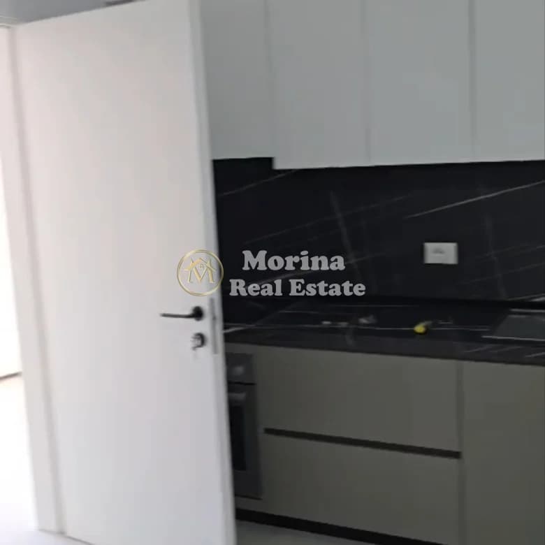 Qera | Vilë 1 + 1 | Rruga 5 Maji | 450 €/muaj 2