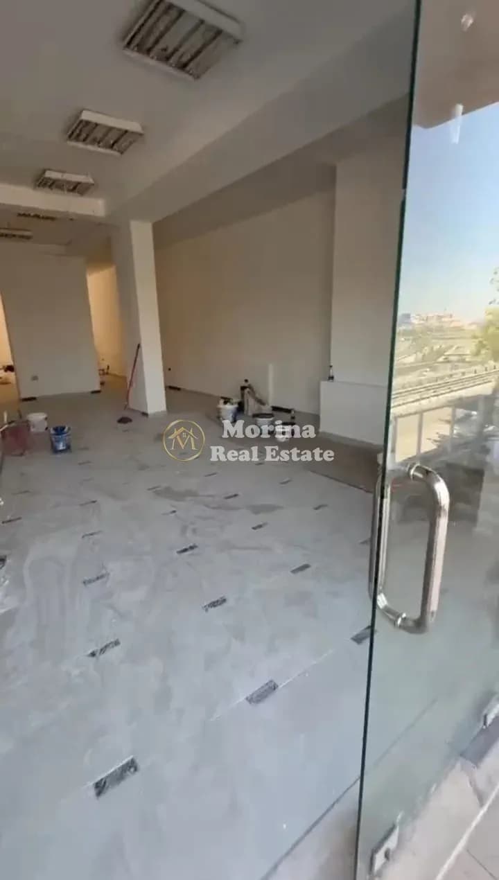 Qera | Ambjent Biznesi | Komuna e Parisit | 1500 €/muaj 4