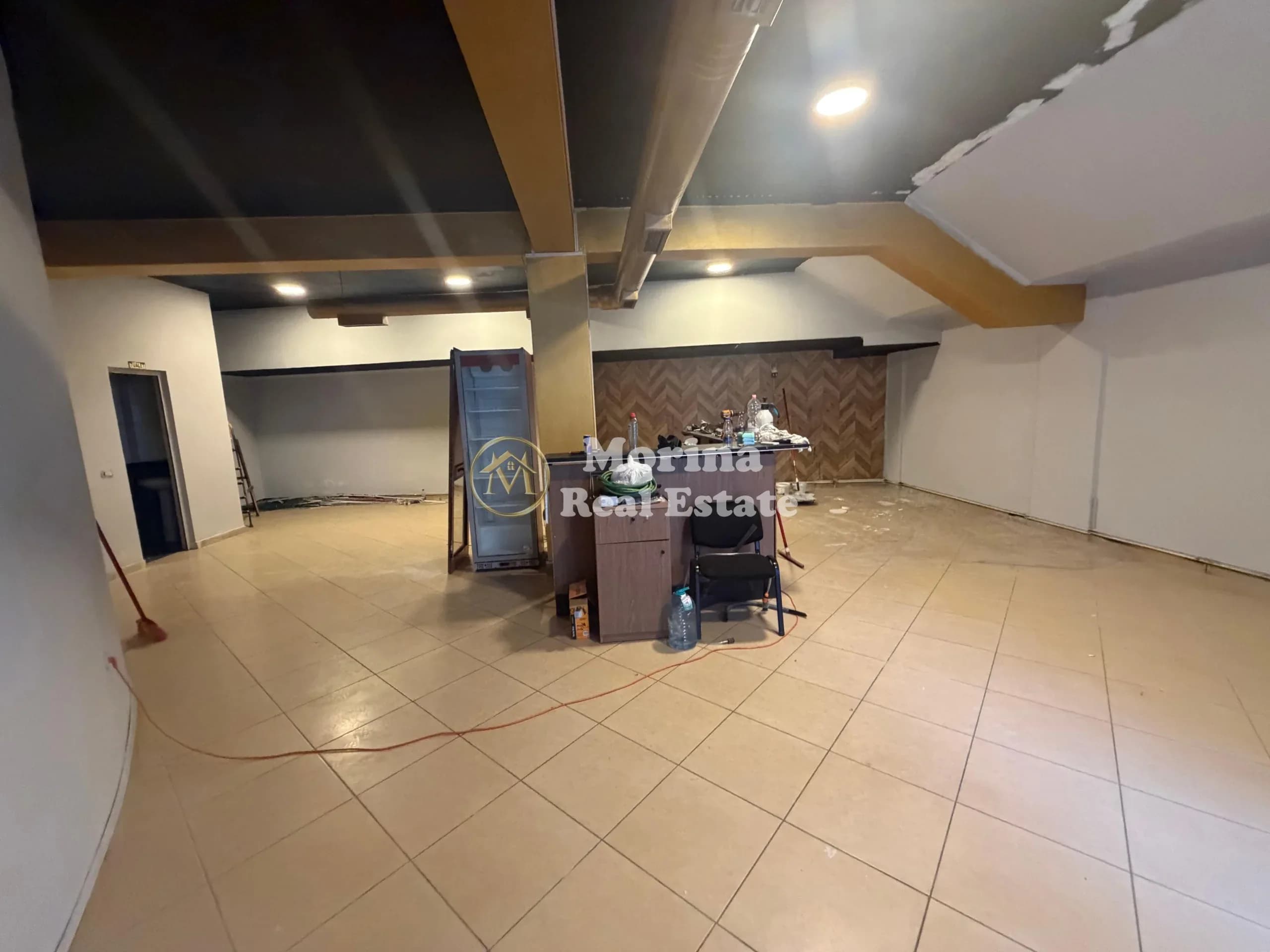 Qera | Ambjent Biznesi | Astir | 600 €/muaj 4