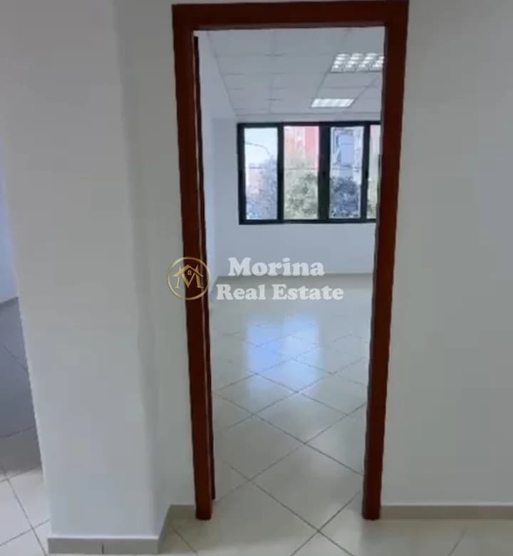 Qera | Ambjent Biznesi | Rruga Dritan Hoxha | 1500 €/muaj 3