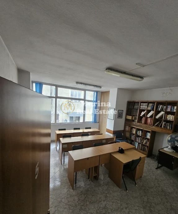 Qera | Ambjent Biznesi | Rruga Bardhyl | 1400 €/muaj 3