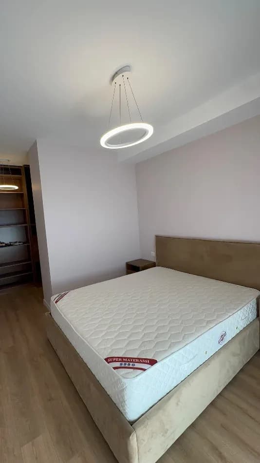 Qera | Apartament 2 + 1+ 2 | Farmacia 10 | 800 €/muaj 2