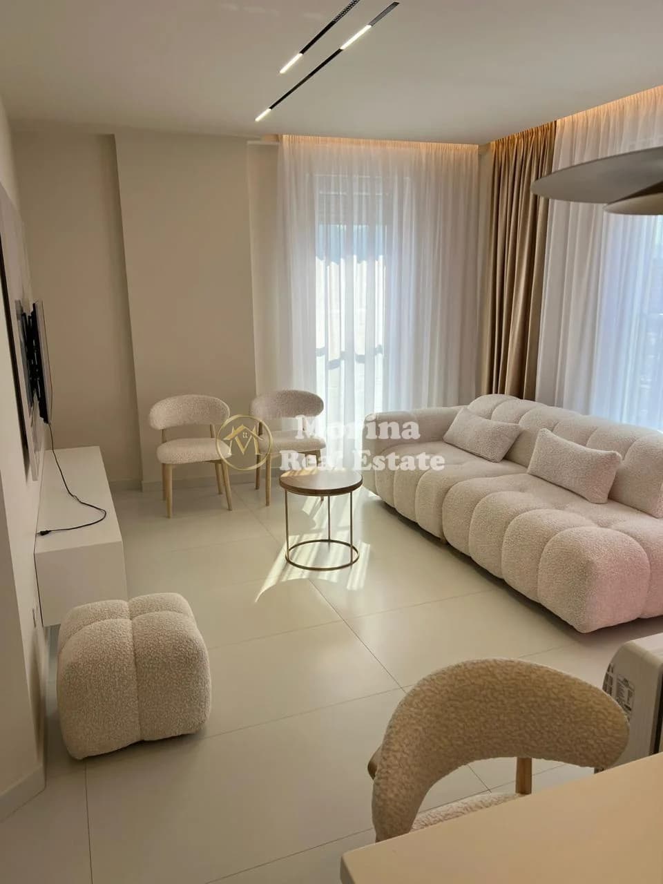 Qera | Apartament 1 + 1 | Rruga Jordan Misja | 650 €/muaj