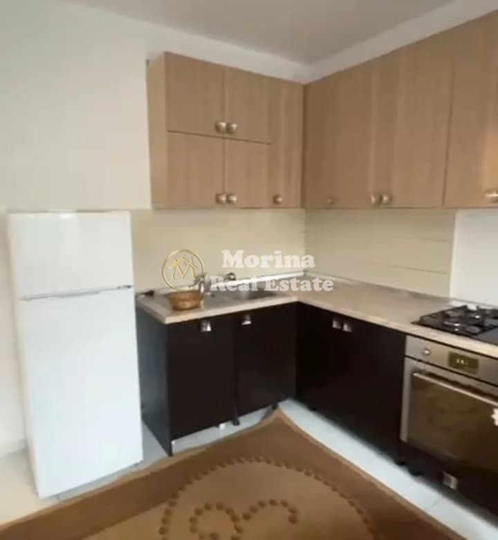 Qera | Shtëpi private 1 + 1 | Rruga 5 Maji | 300 €/muaj 3