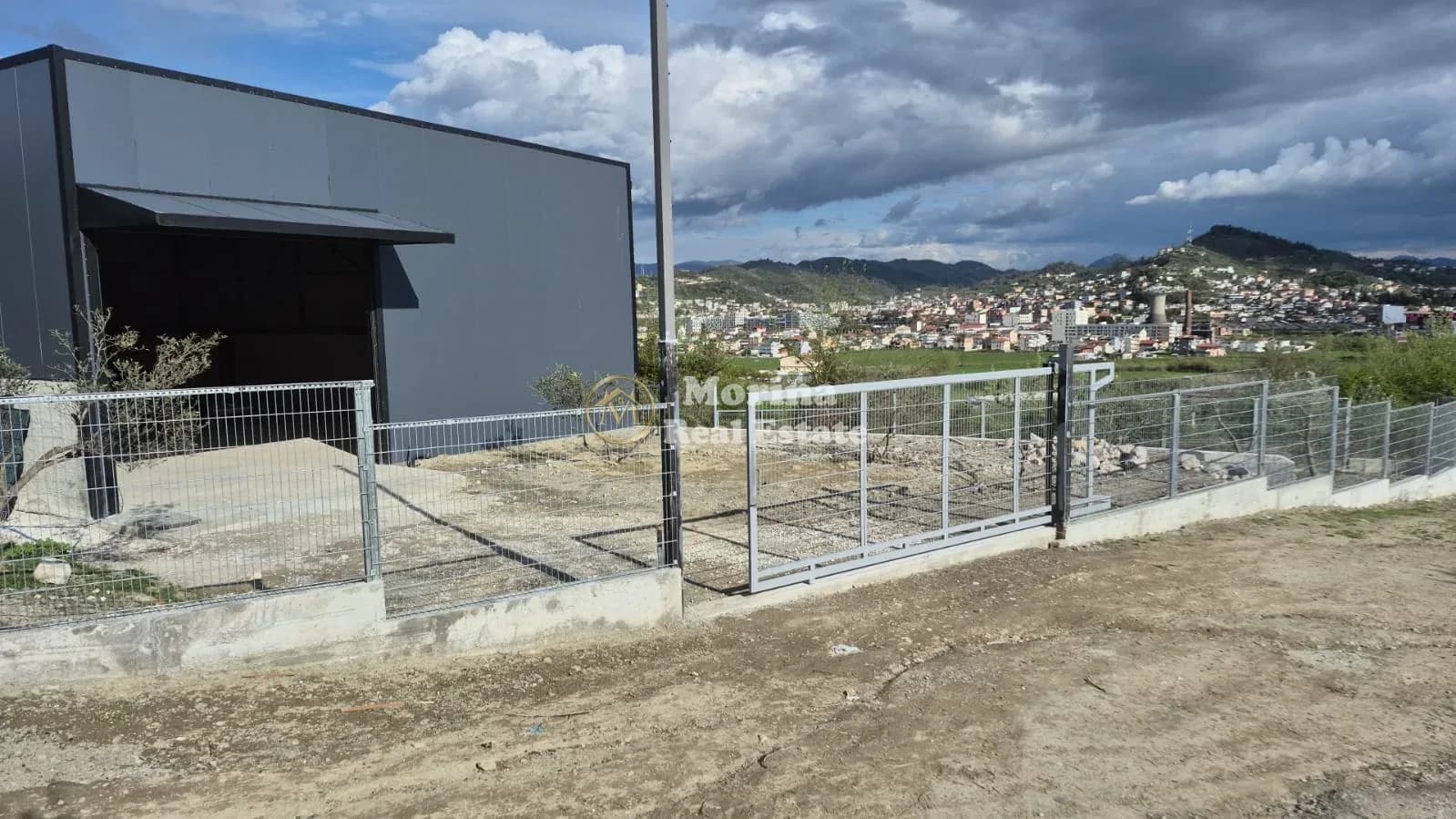 Qera | Magazinë | Prush | 1200 €/muaj 2