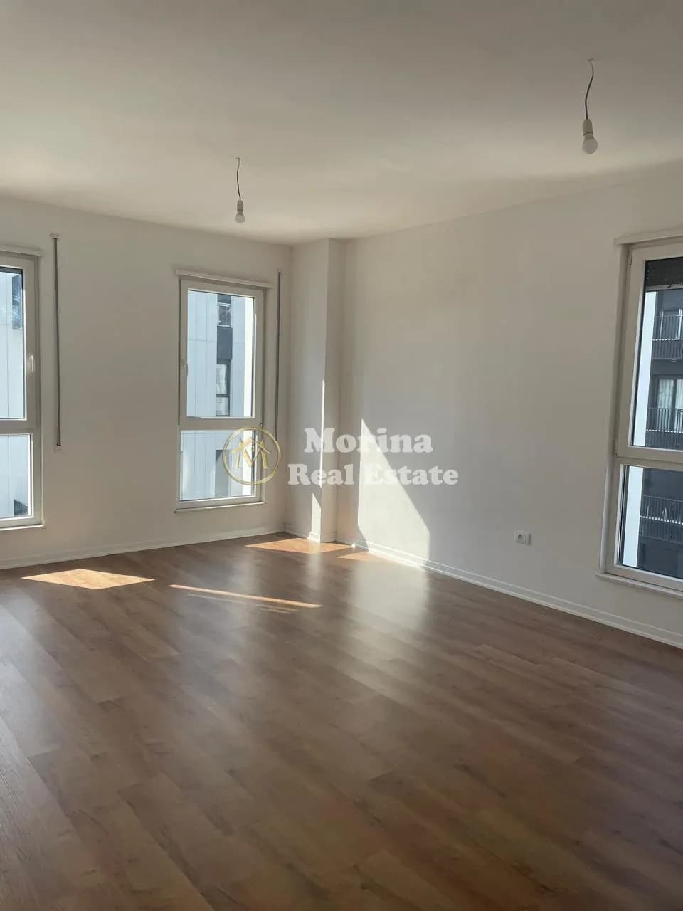 Qera | Apartament 2 + 1 | Rruga 5 Maji | 550 €/muaj