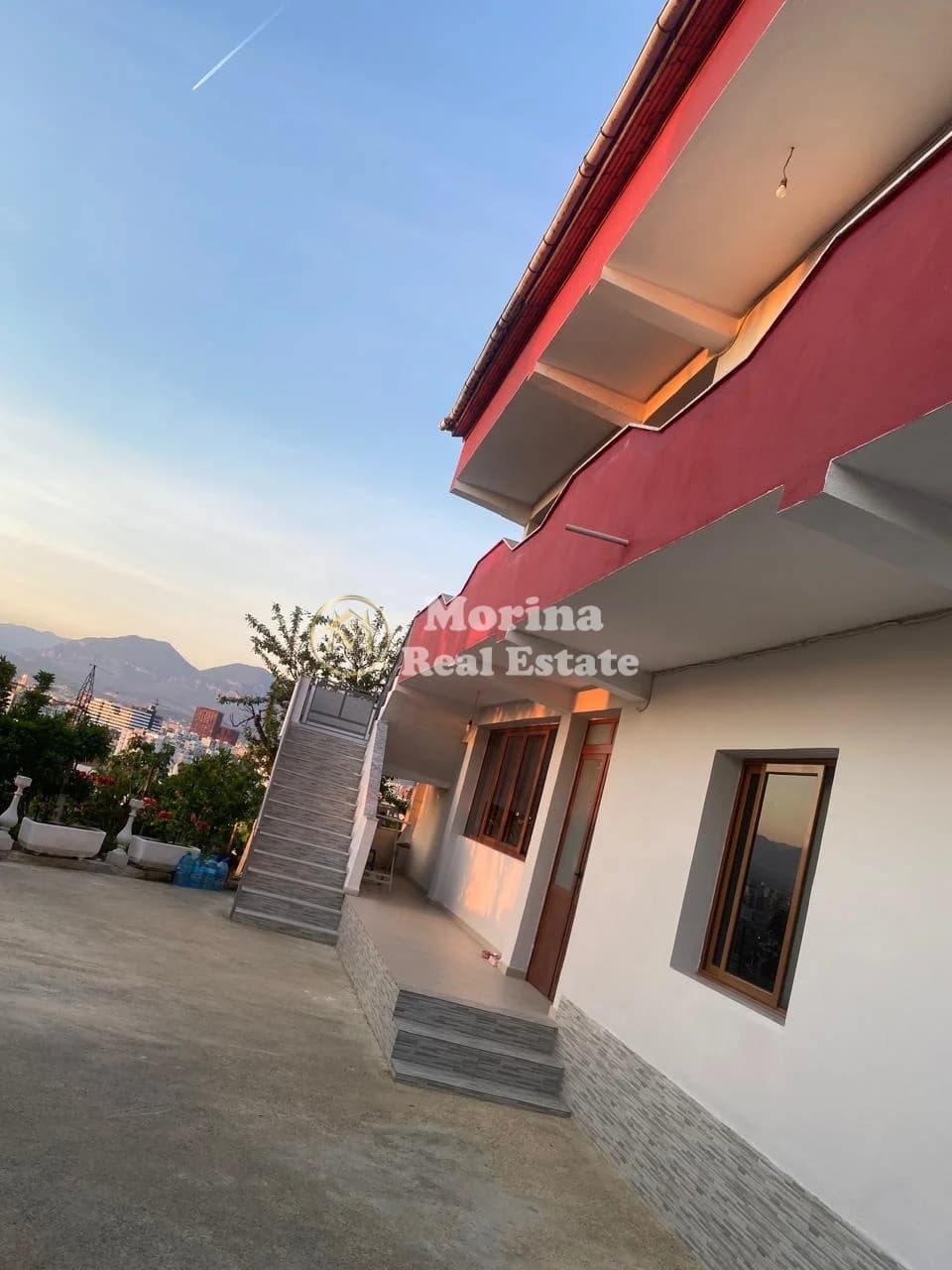 Shitje | Vilë 4 + 1 | Selitë | 550000 €