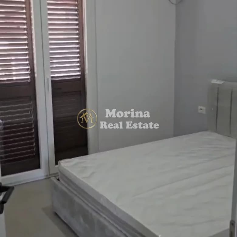 Qera | Vilë 1 + 1 | Rruga 5 Maji | 450 €/muaj