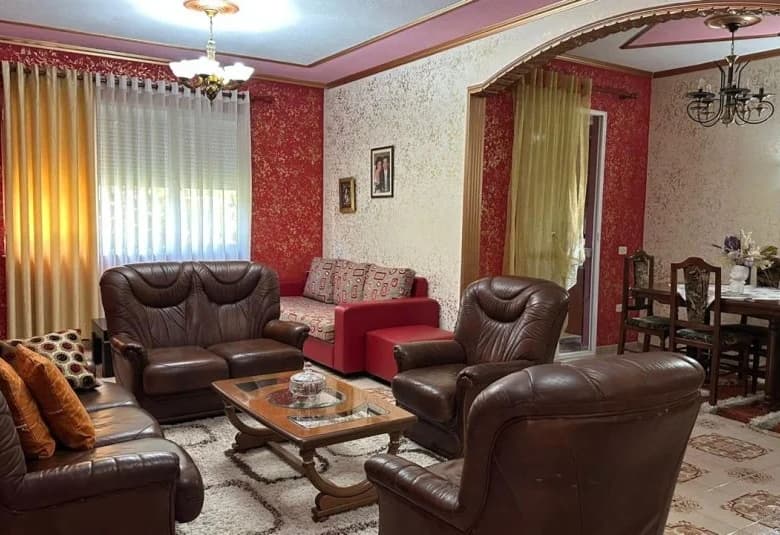 Qera | Apartament 2 + 1+2 | Tirana e re | 700 €/muaj 2