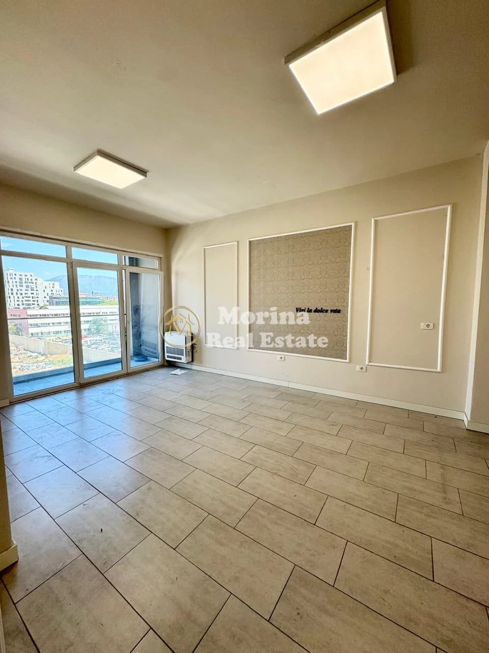 Qera | Ambjent Biznesi | Square 21 | 650 €/muaj