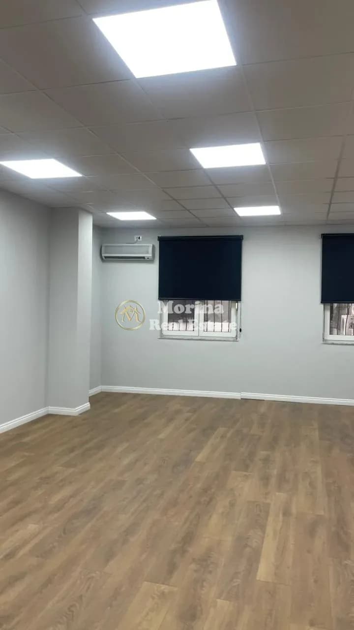 Qera | Ambjent Biznesi | Toptani Shopping Center | 850 €/muaj