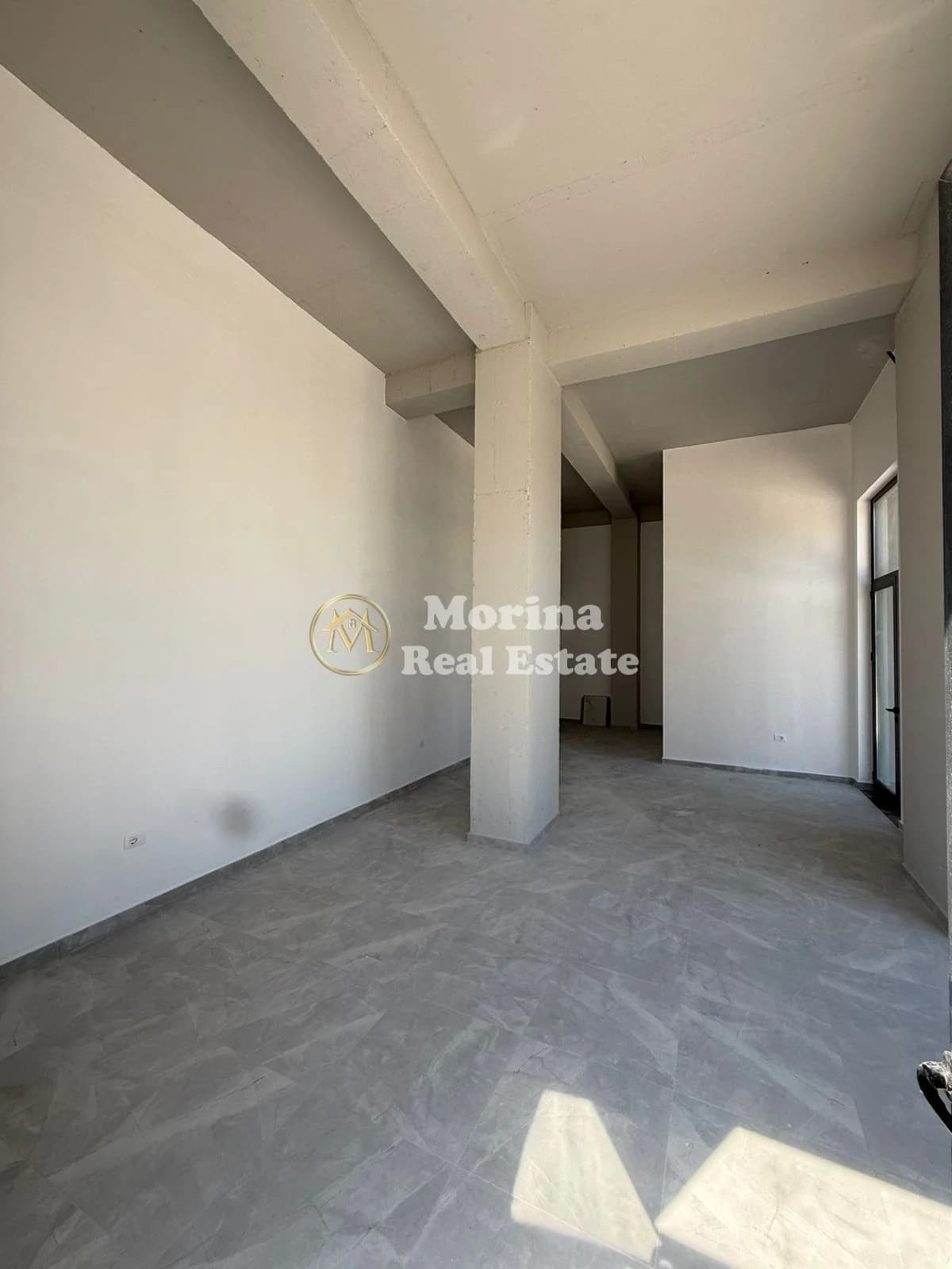 Qera | Ambjent Biznesi | Astir | 650 €/muaj
