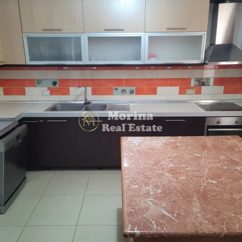 Qera | Pjese Vile 3 + 1 + 2 +Bllk | Vilat Amerikane | 500 €/muaj 4