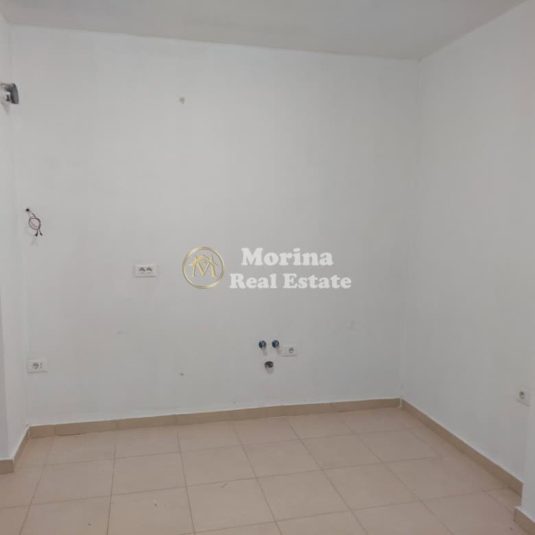 Qera | Apartament 2 + 1 | Rruga 5 Maji | 450 €/muaj 4