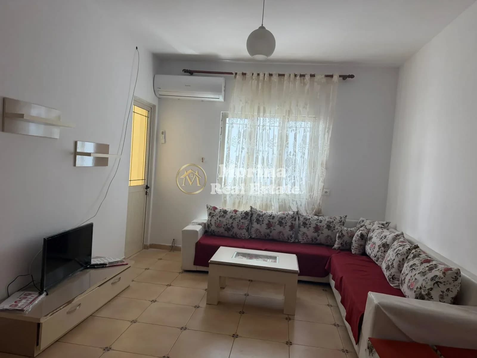 Qera | Shtëpi private 2 + 1 | 5 Maji | 430 €/muaj 2