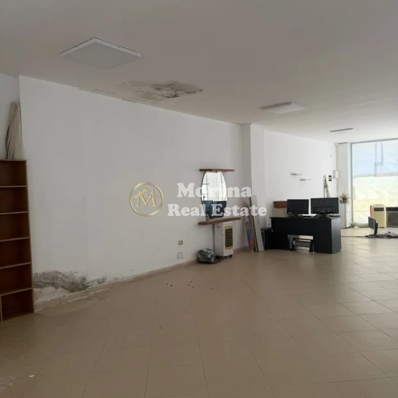 Qera | Ambjent Biznesi | Kodra e Diellit | 500 €/muaj 2