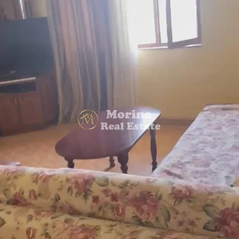 Qera | Shtëpi private 2 + 1 | Kodra e Priftit | 500 €/muaj