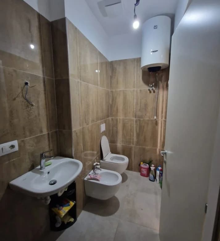 Qera | Zyrë | Tirana Garden Building | 1000 €/muaj