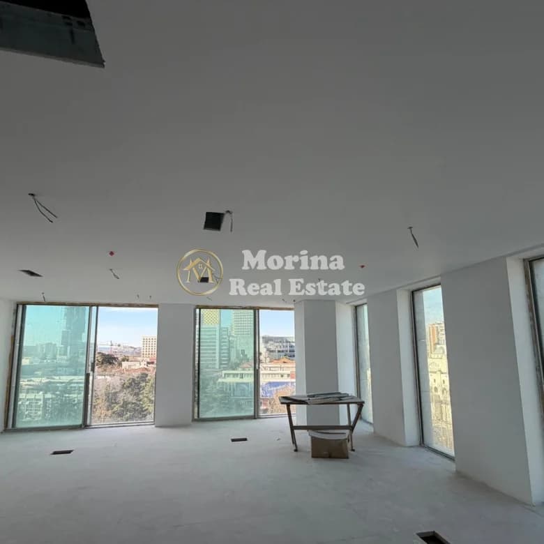 Shitje | Ambjent Biznesi | Downtown One | 640000 €