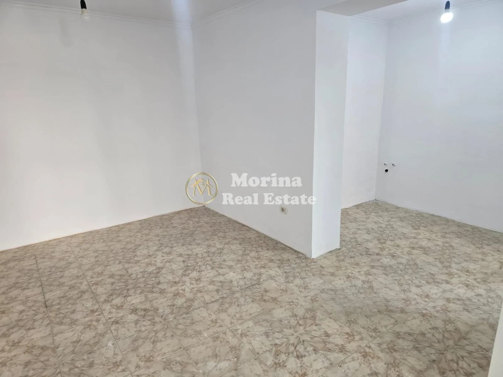 Shitje | Ambjent Biznesi | Rruga e Kavajës | 195000 € 3