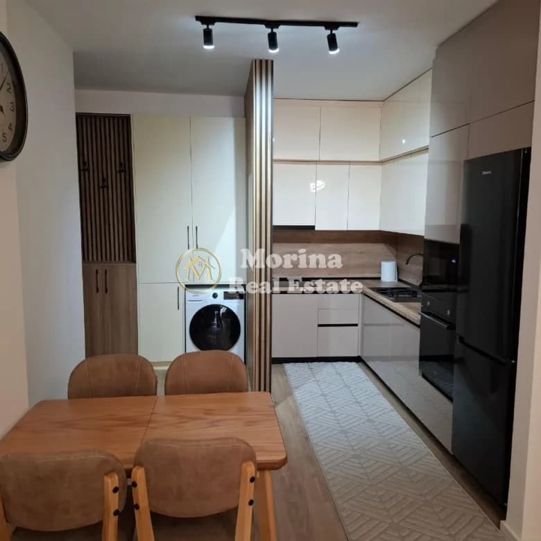 Qera | Apartament 2 + 1 | Laprakë | 750 €/muaj 2