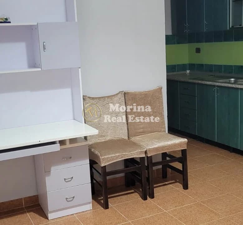 Qera | Shtëpi private 1 + 1 | Rruga e Dibrës | 350 €/muaj 4